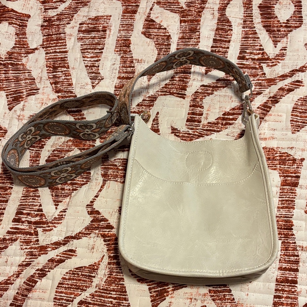 Chic White Crossbody Bag with Floral Strap